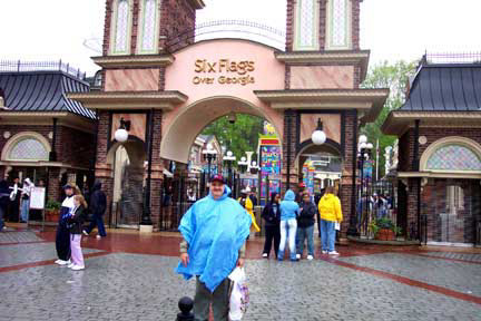 AtlantaTrip2003_files/atlan6flagsentrance.jpg (57406 bytes)