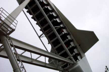 AtlantaTrip2003_files/atlanelliotride2.jpg (30408 bytes)