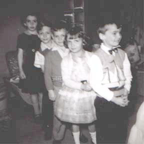 A15.jpg (71296 bytes)