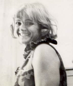 NANNYWED.jpg (44822 bytes)